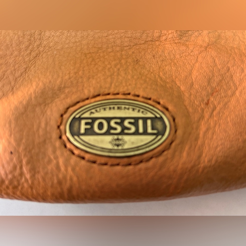 Fossil Brown Pebbled Leather Crossbody Bag Small Zip Pocket Adjustable Strap - Picture 2 of 11